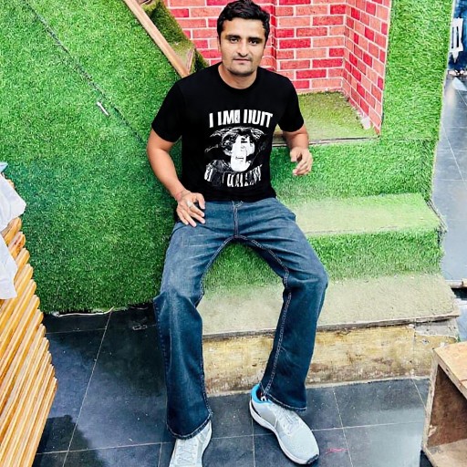 Ishwar Desai's profile picture