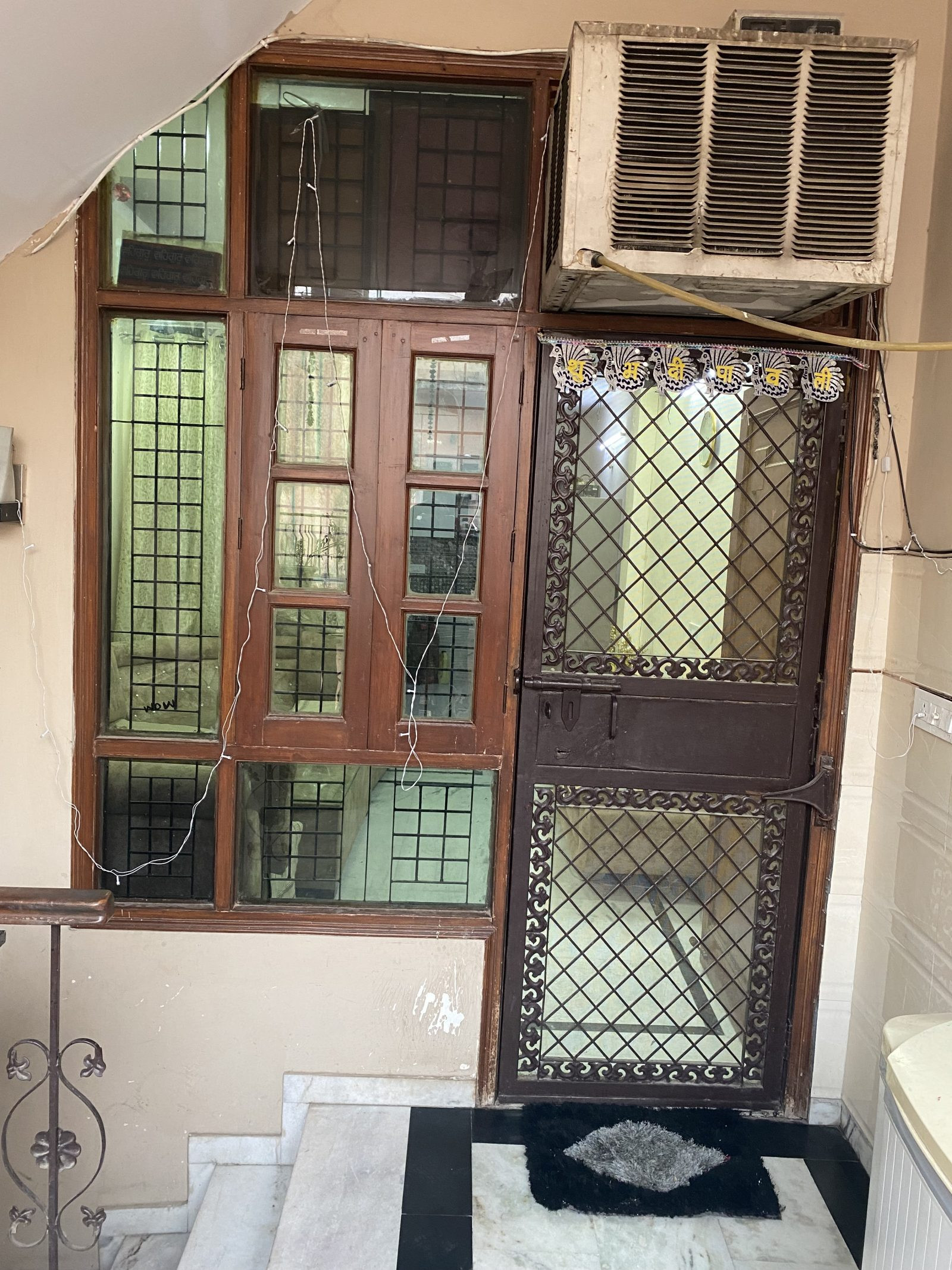 2 BHK Apartment for sale in Rajouri Garden, Delhi