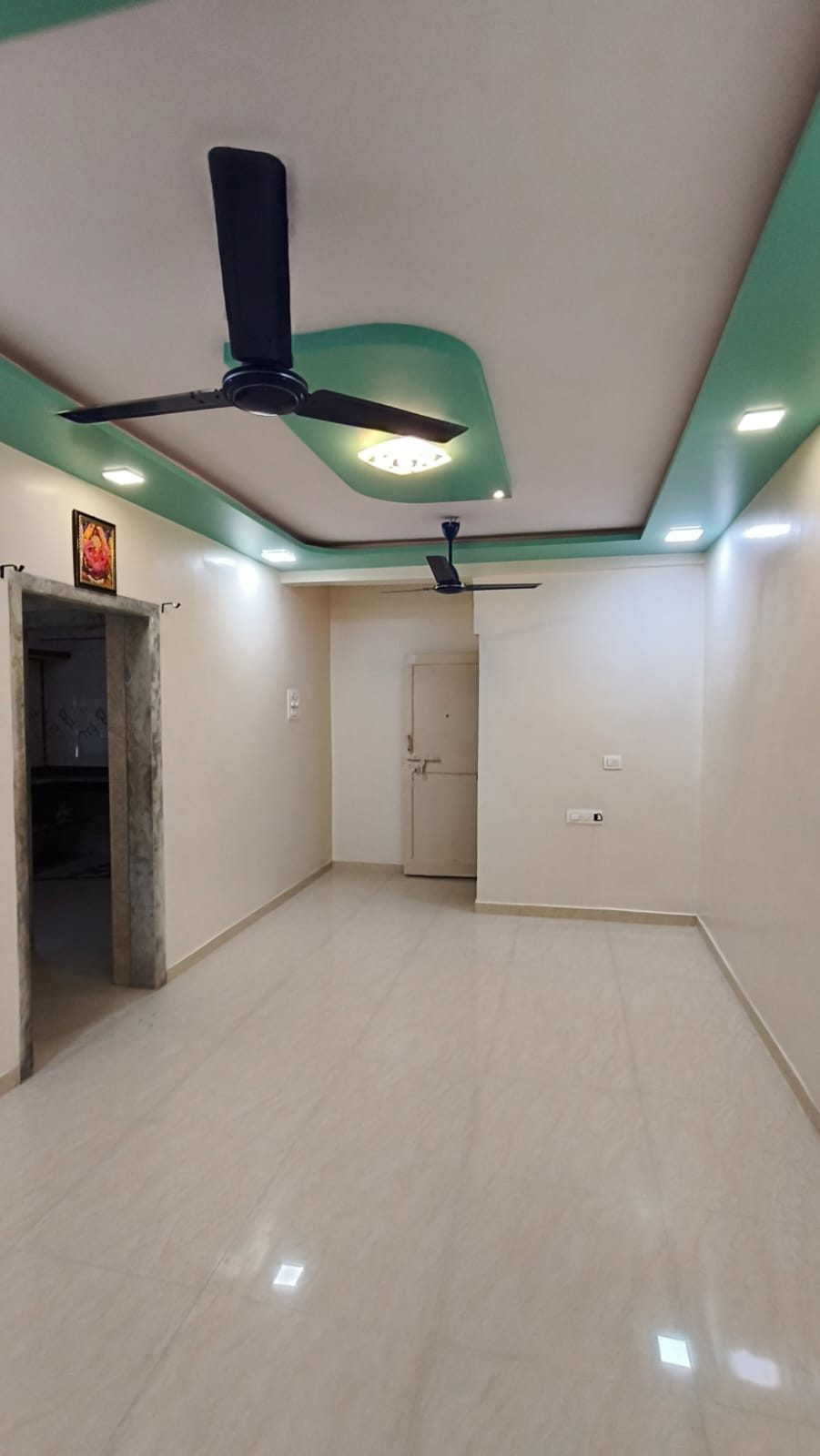 2 BHK Apartment for rent in Thane East, Thane