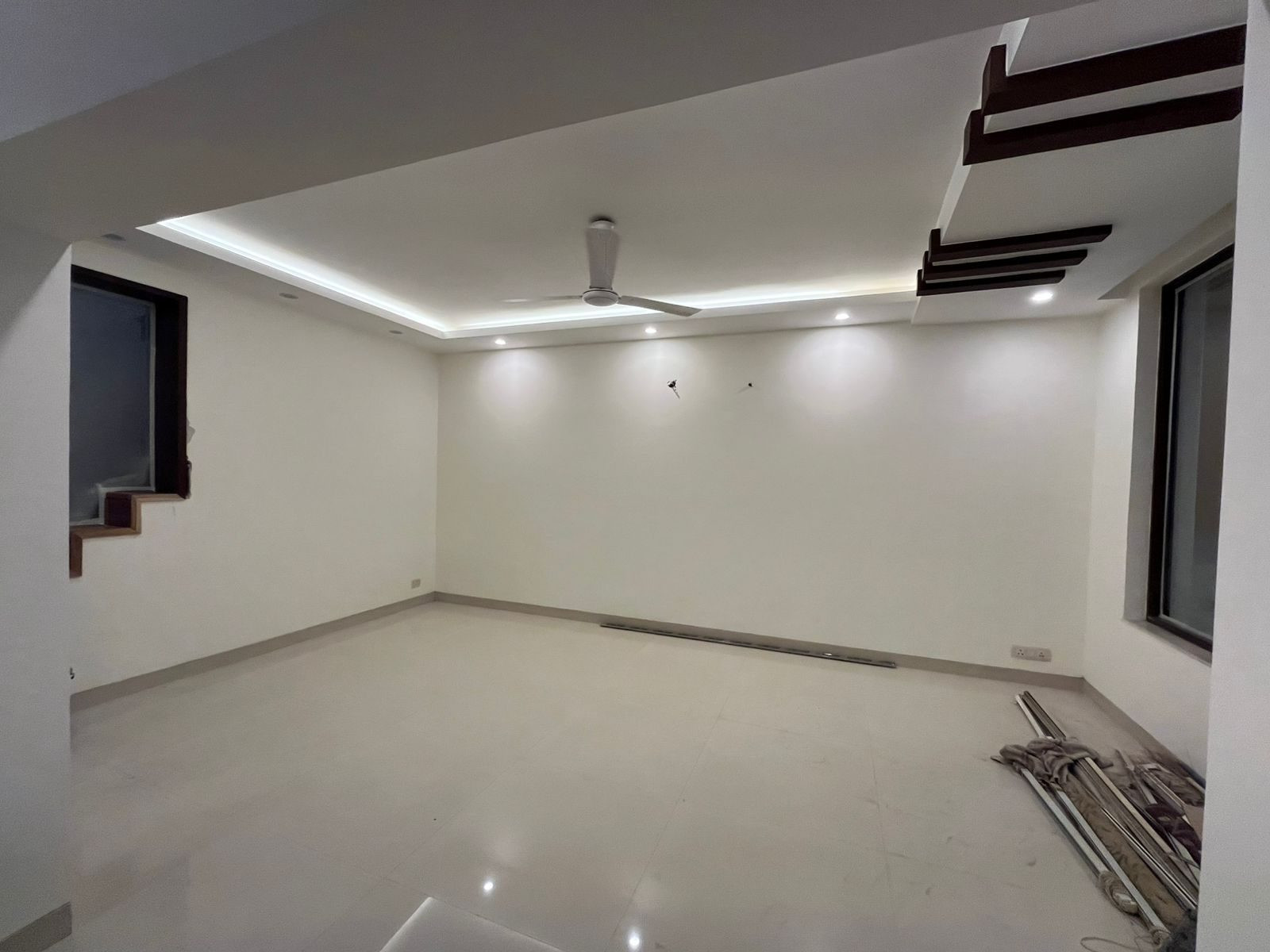 4 BHK Apartment for sale in Vasant Kunj, Delhi