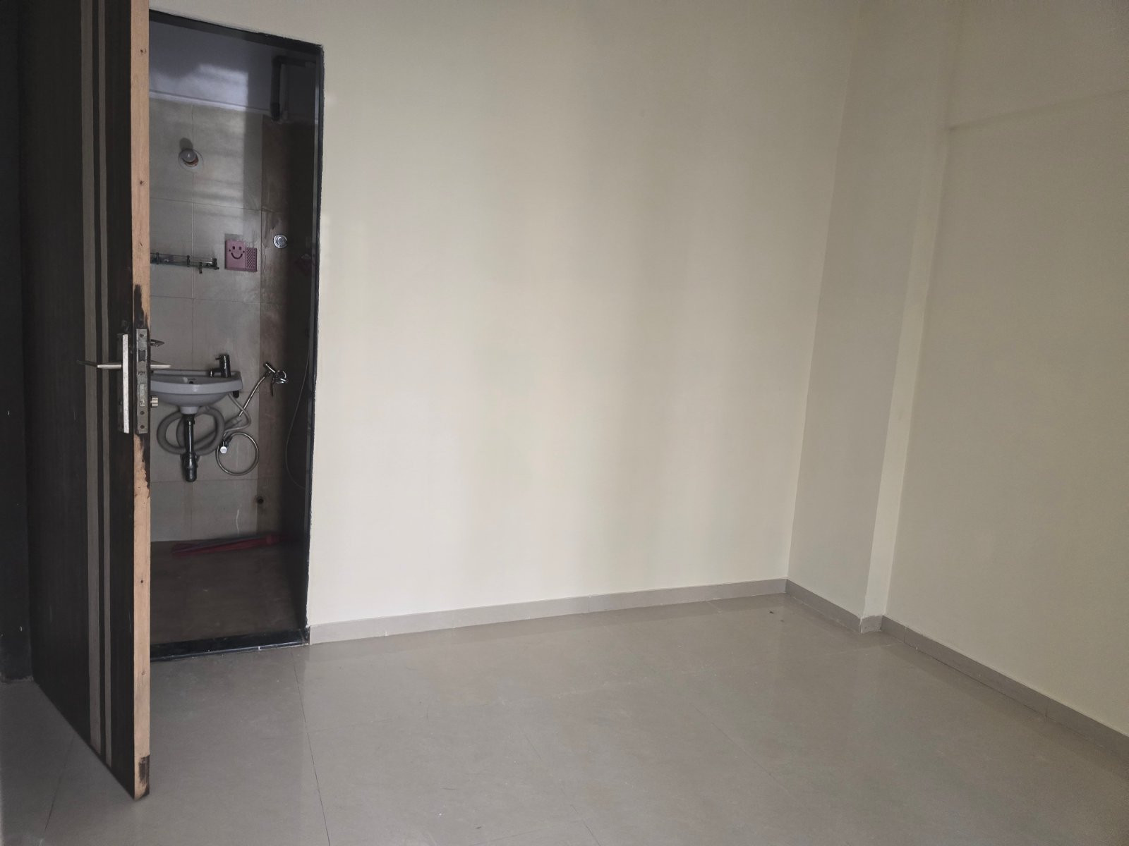 2 BHK Apartment in Virar West, Palghar — photo 3
