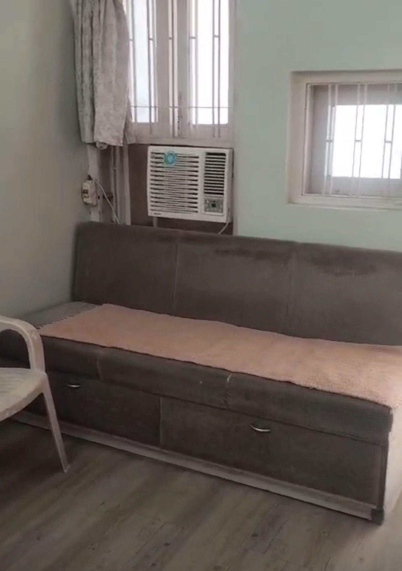 1 BHK Independent House for rent in Ambawadi, Ahmedabad