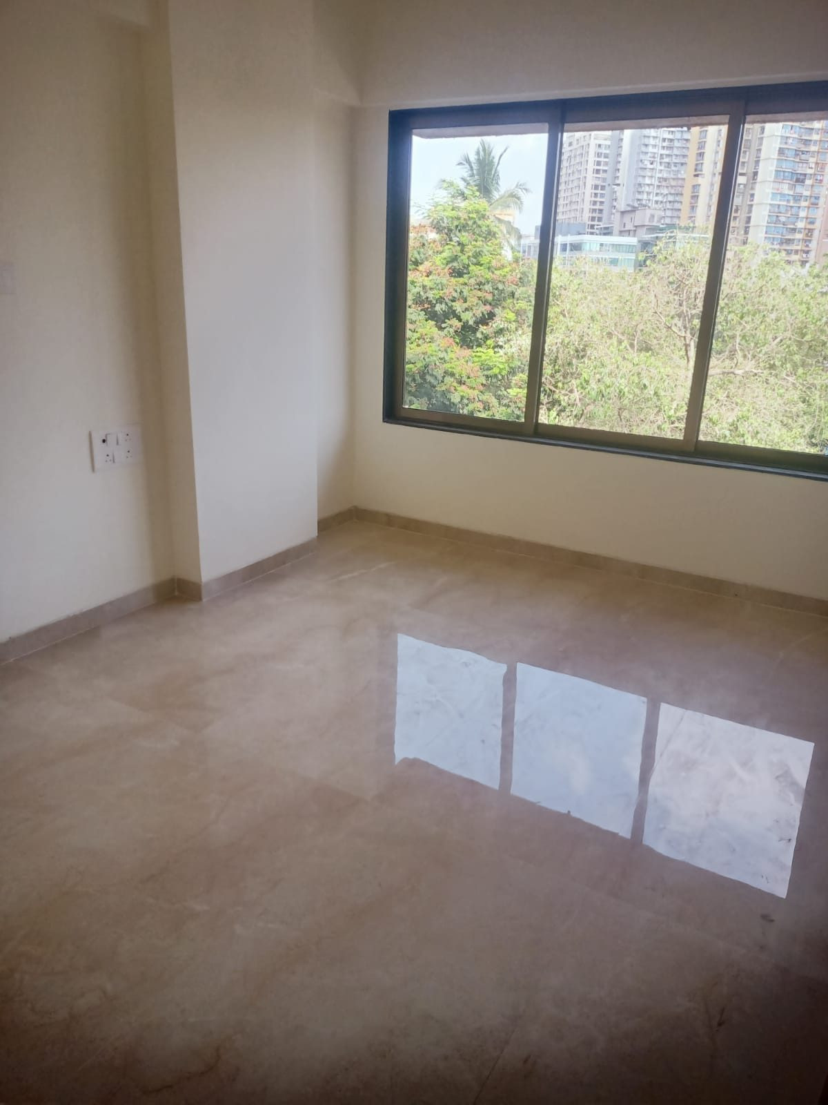 2 BHK Apartment for sale in Goregaon East, Mumbai
