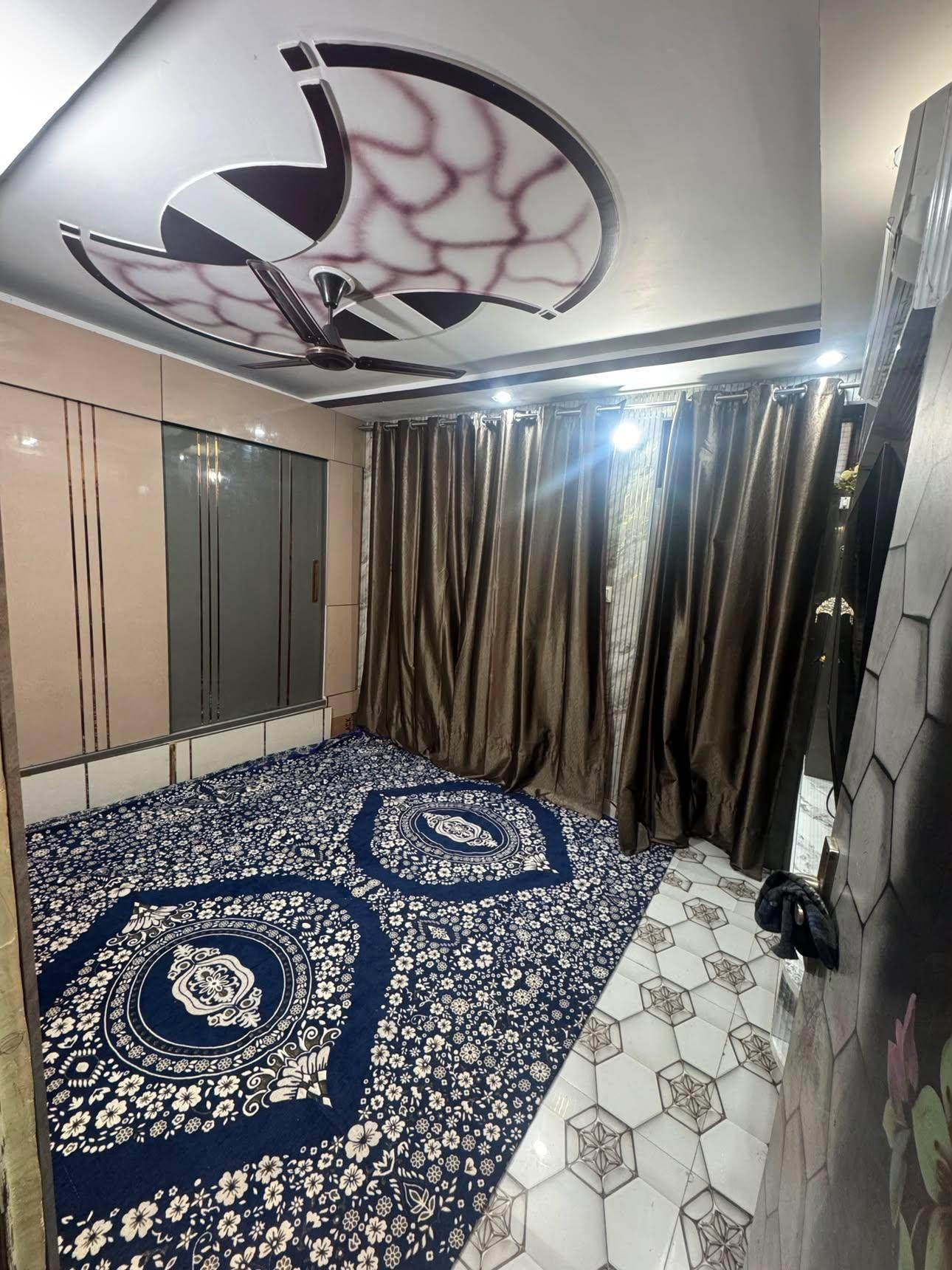 2 BHK Builder Floor for sale in Shahdara, Delhi