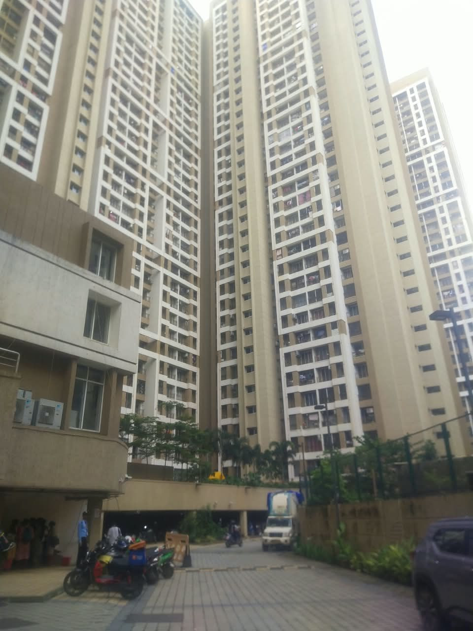 1 BHK Apartment for sale in Mira Road East, Mumbai