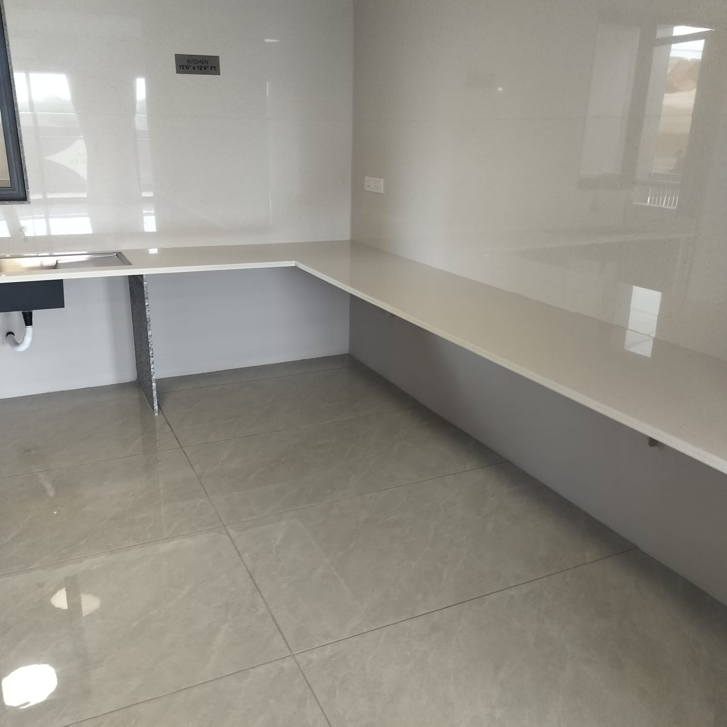 4 BHK Apartment in Ahmedabad — hero photo