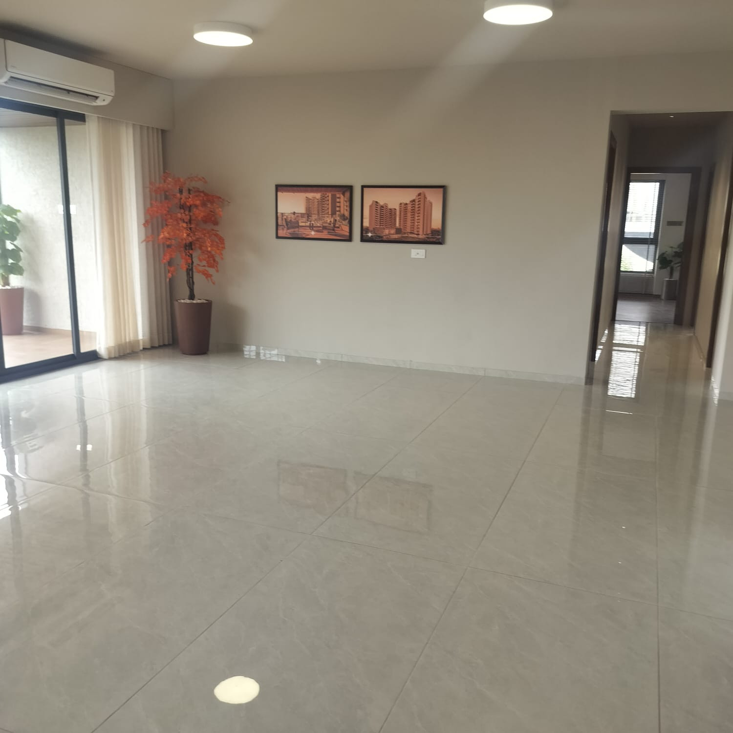 4 BHK Apartment in Ahmedabad — photo 4