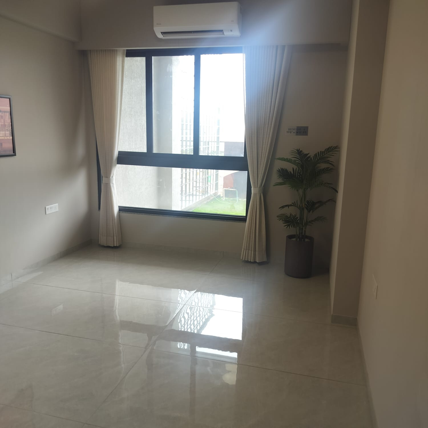 4 BHK Apartment in Ahmedabad — photo 2