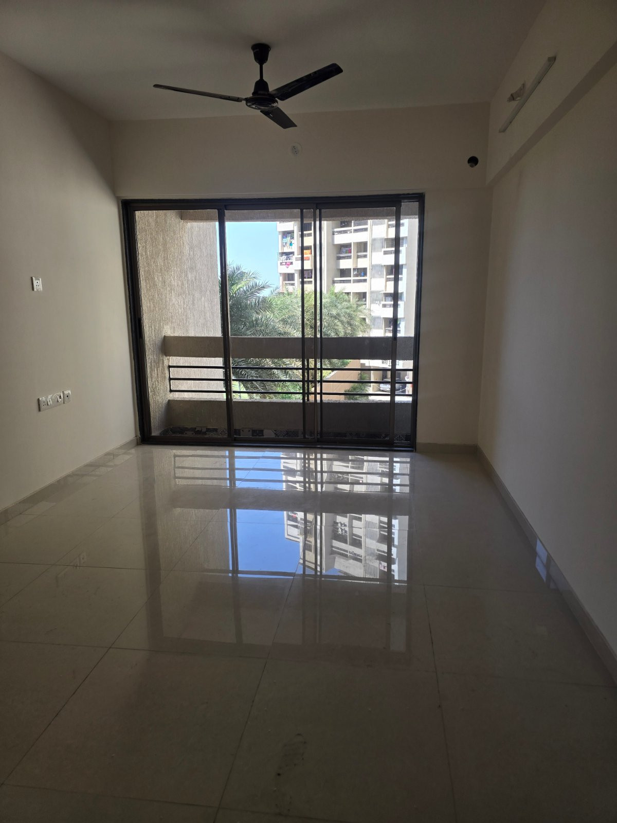 2 BHK Apartment in Virar West, Palghar — photo 2