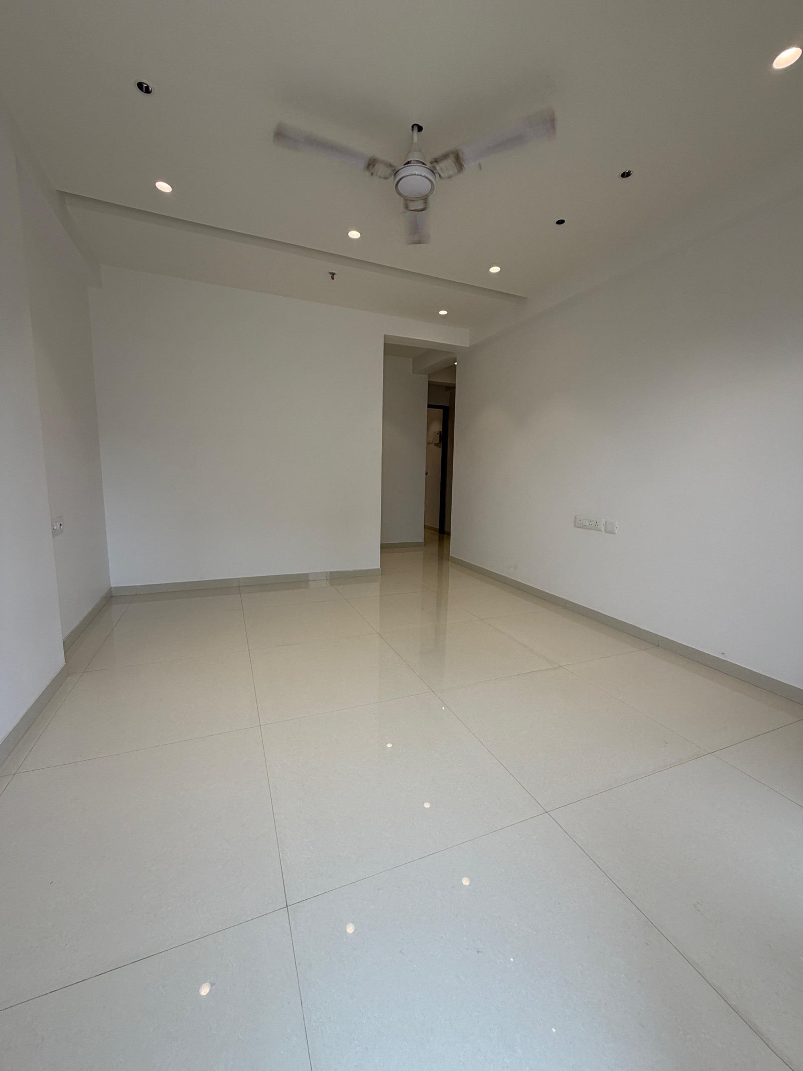 2 BHK Apartment in Virar West, Vasai-Virar — photo 6