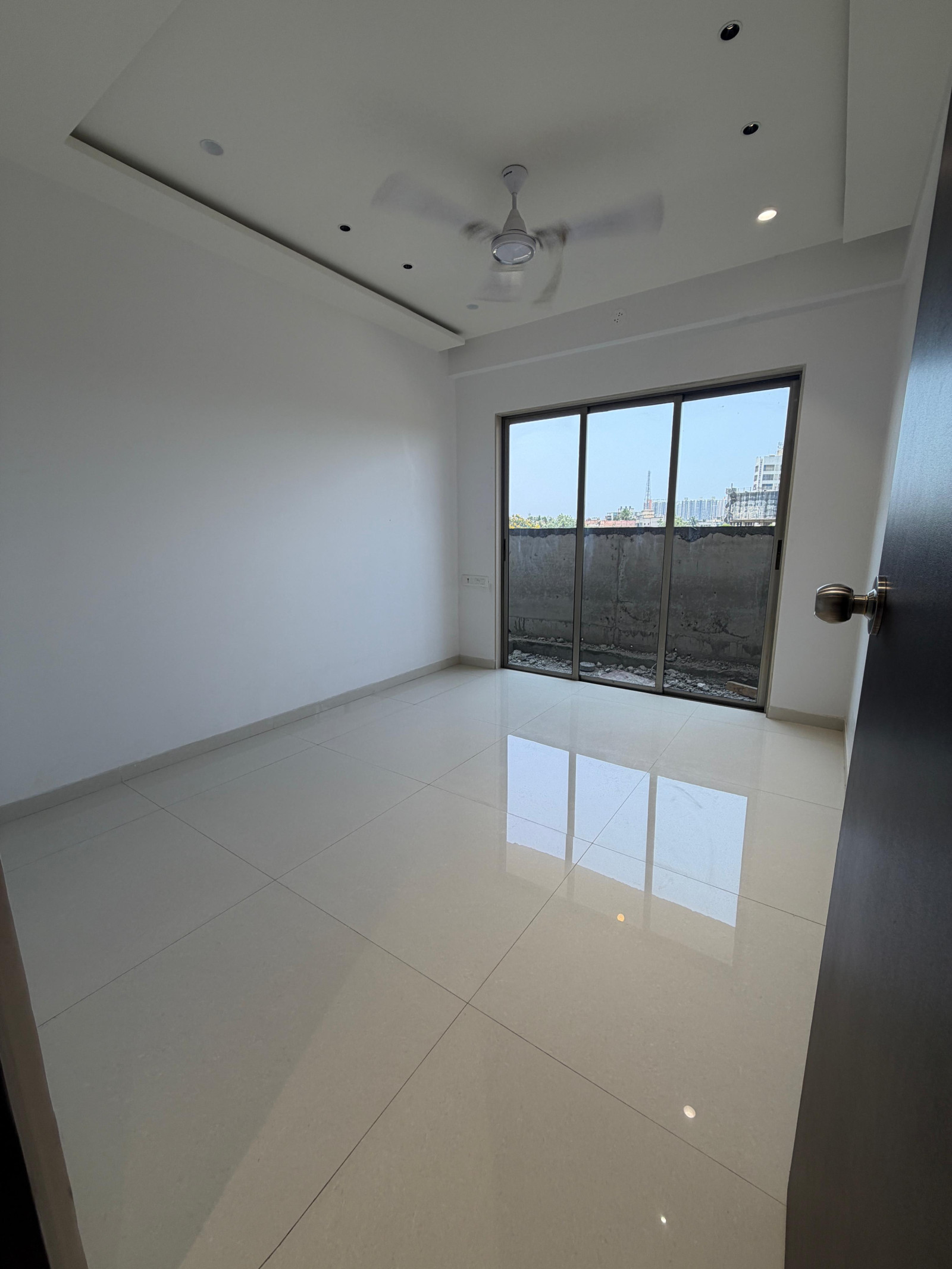 2 BHK Apartment in Virar West, Vasai-Virar — photo 4