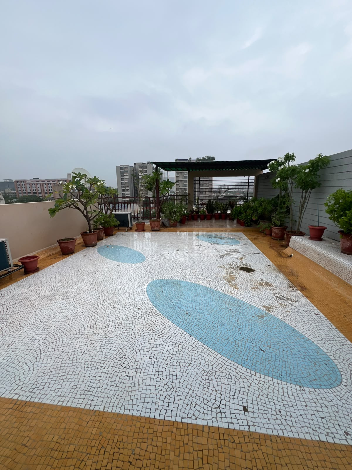 3 BHK Penthouse in Ahmedabad — photo 4