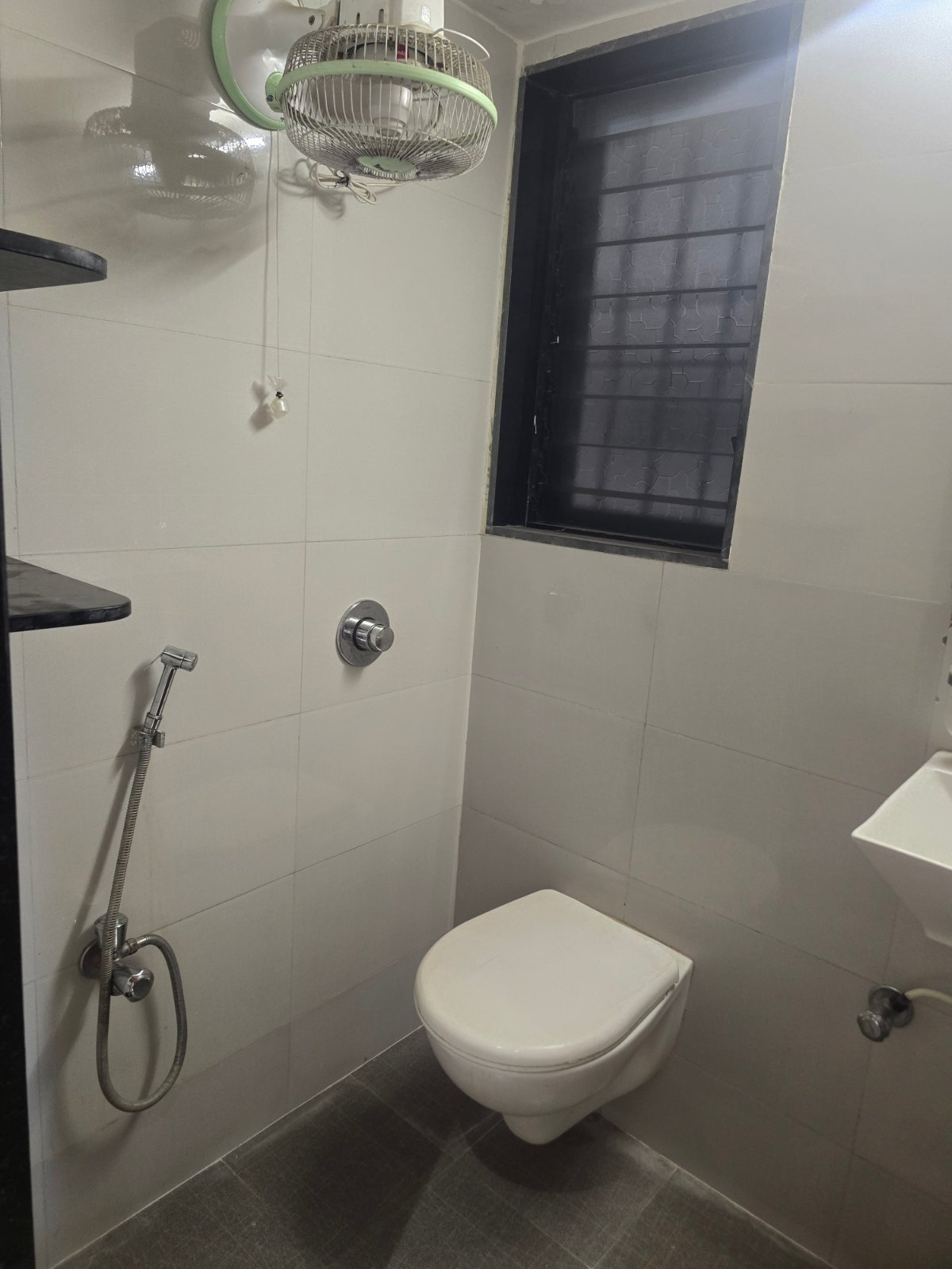 2 BHK Apartment in Virar West, Vasai-Virar — photo 7