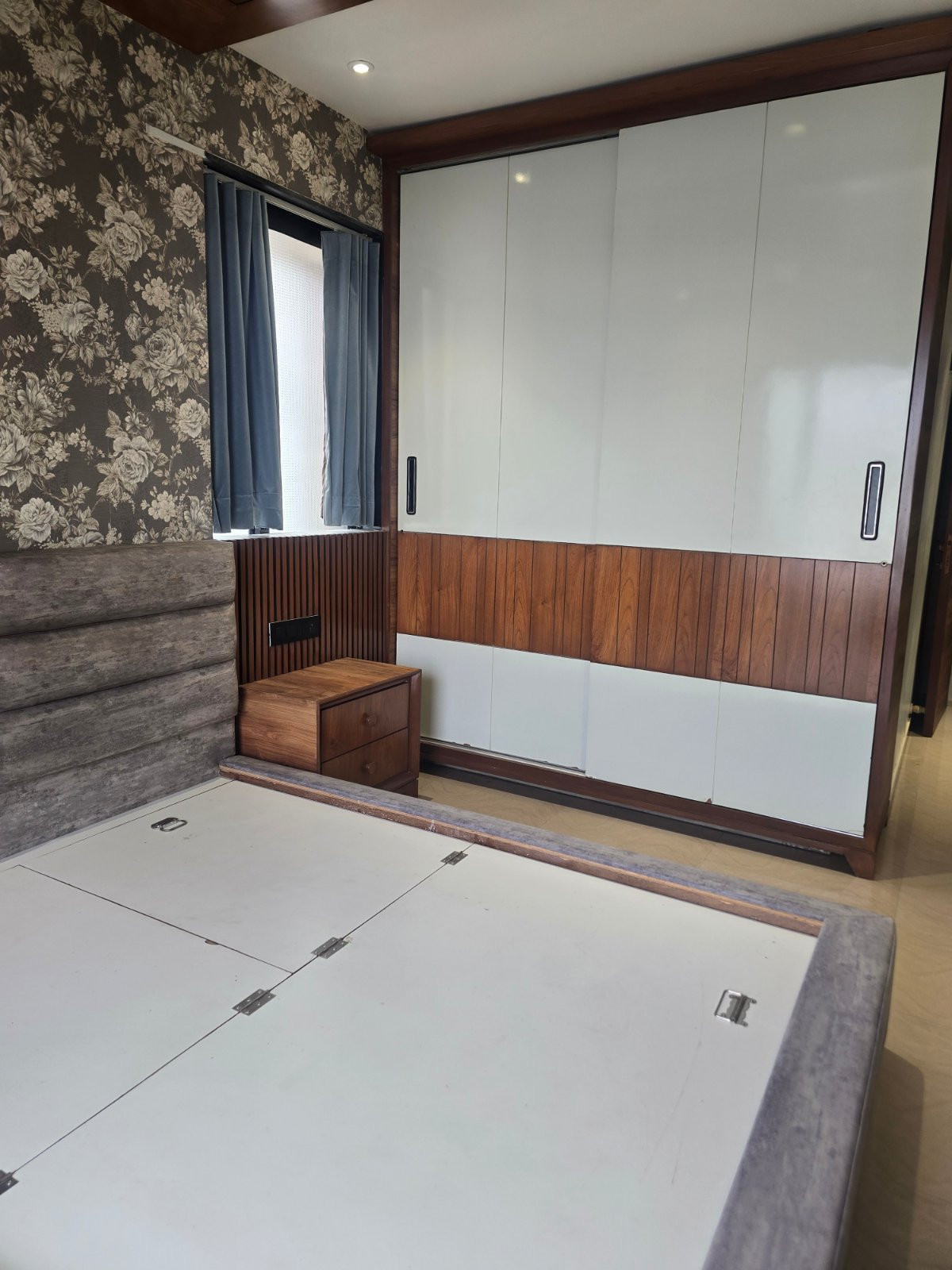 2 BHK Apartment in Virar West, Vasai-Virar — photo 5