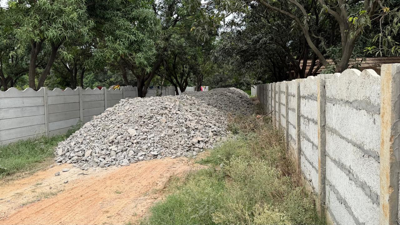 Farm house in Yamuna Expressway, Greater Noida — photo 6