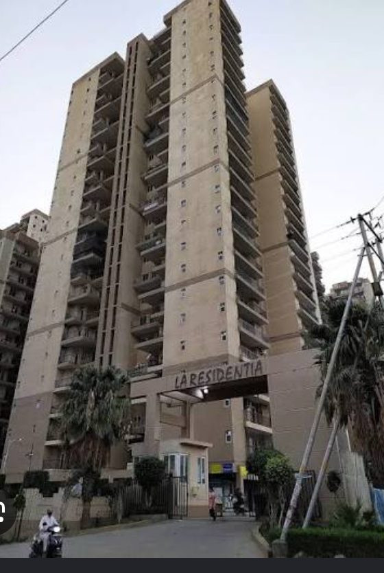 Apartment in Greater Noida — hero photo