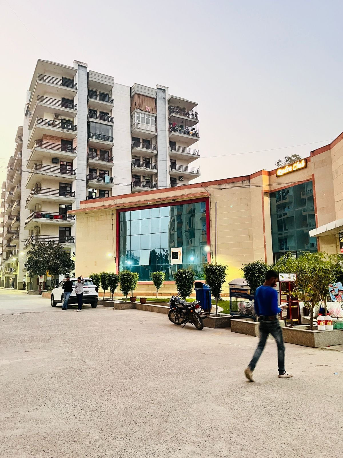 2 BHK Apartment for sale in Sector 63, Faridabad