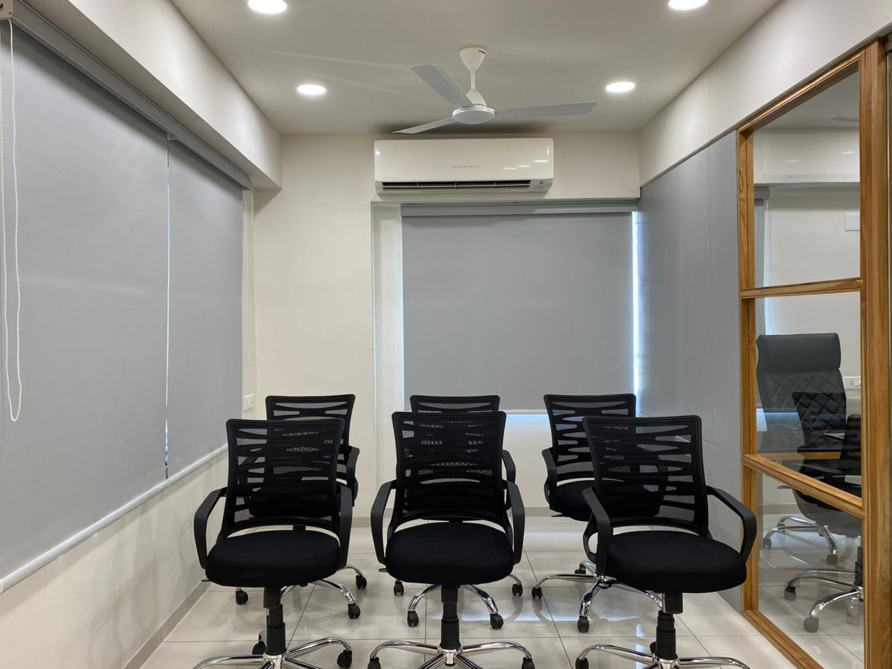 Office in Ambawadi, Ahmedabad — photo 6
