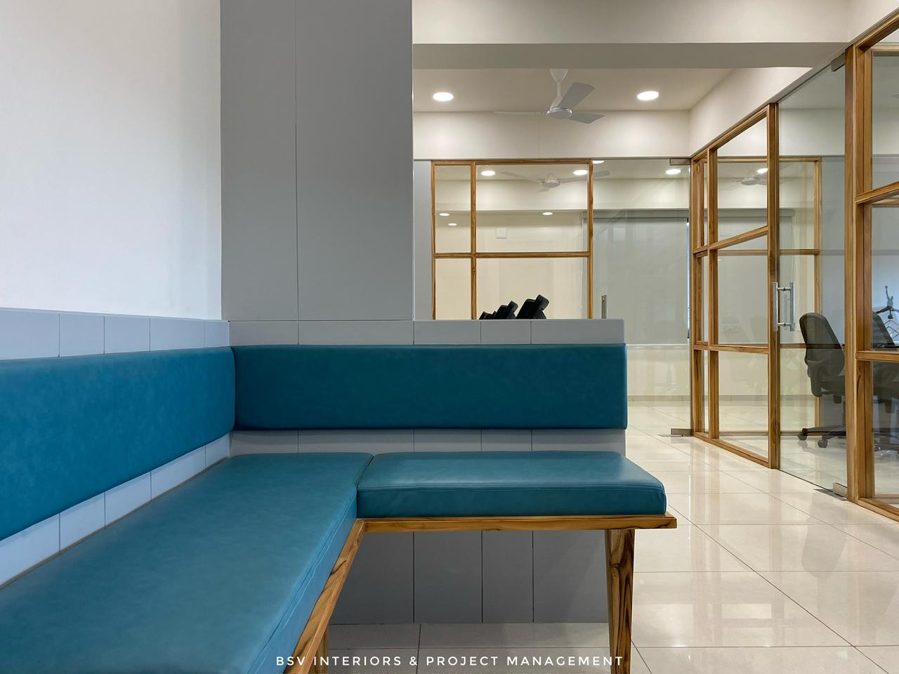 Office in Ambawadi, Ahmedabad — photo 9