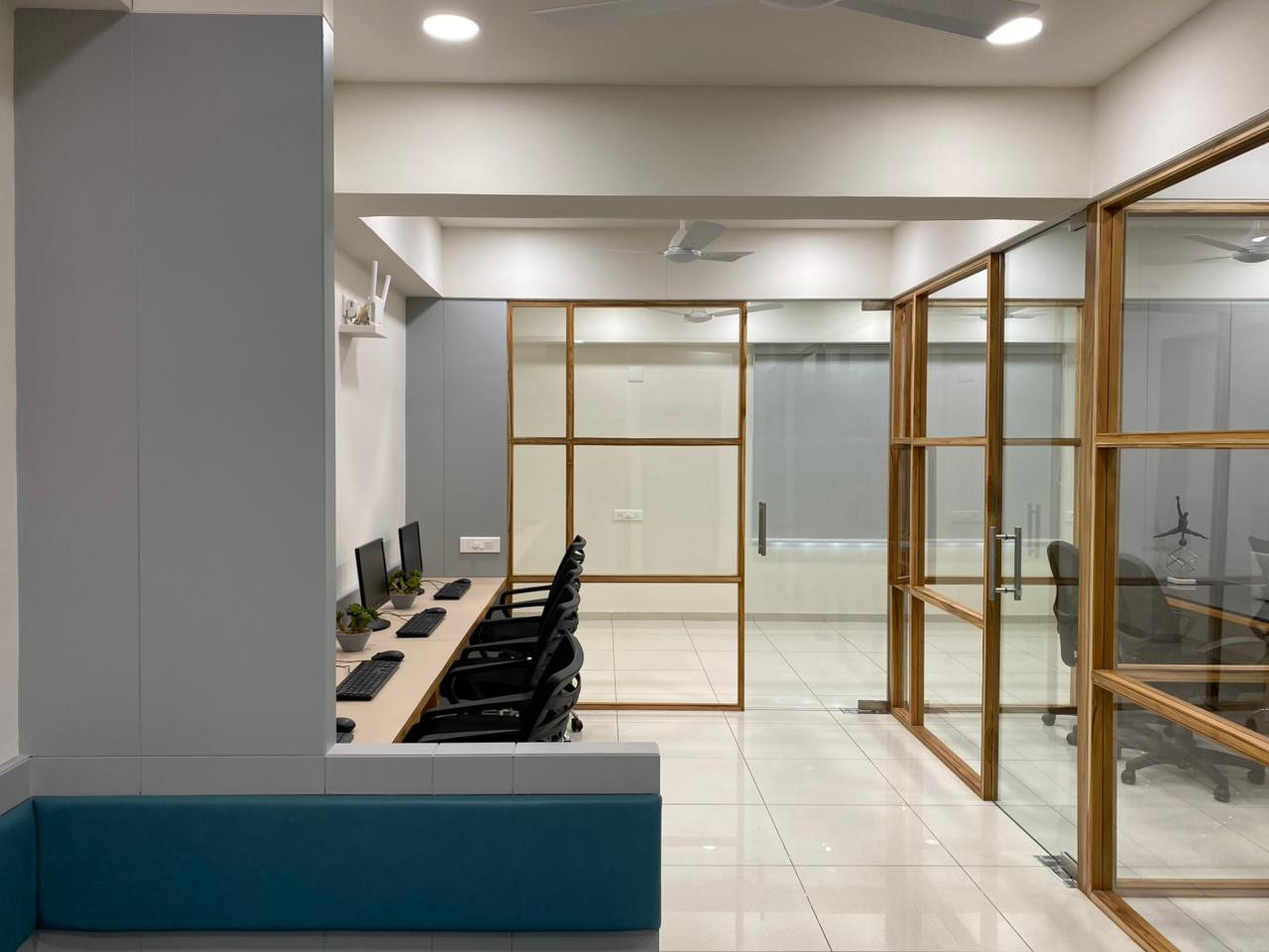 Office in Ambawadi, Ahmedabad — photo 3