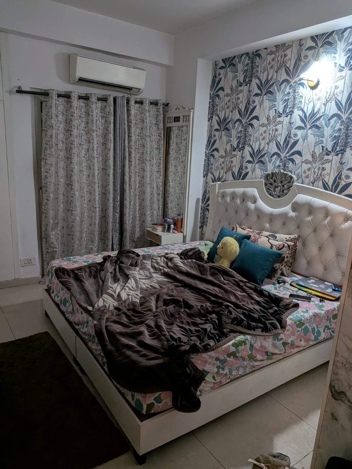 2 BHK Apartment for rent in Sector 137, Noida