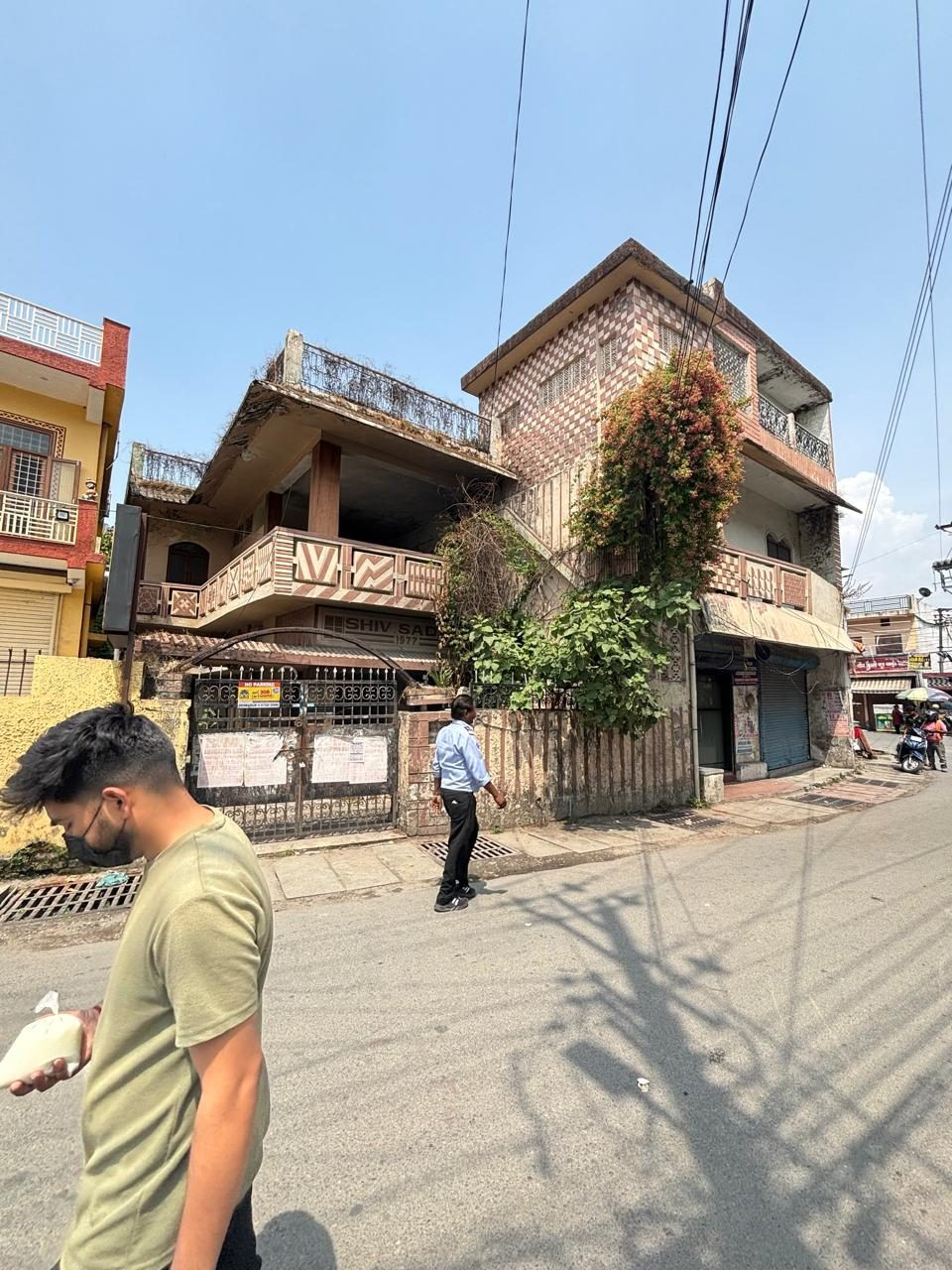 5+ BHK Independent House for sale in Karanpur, Dehradun