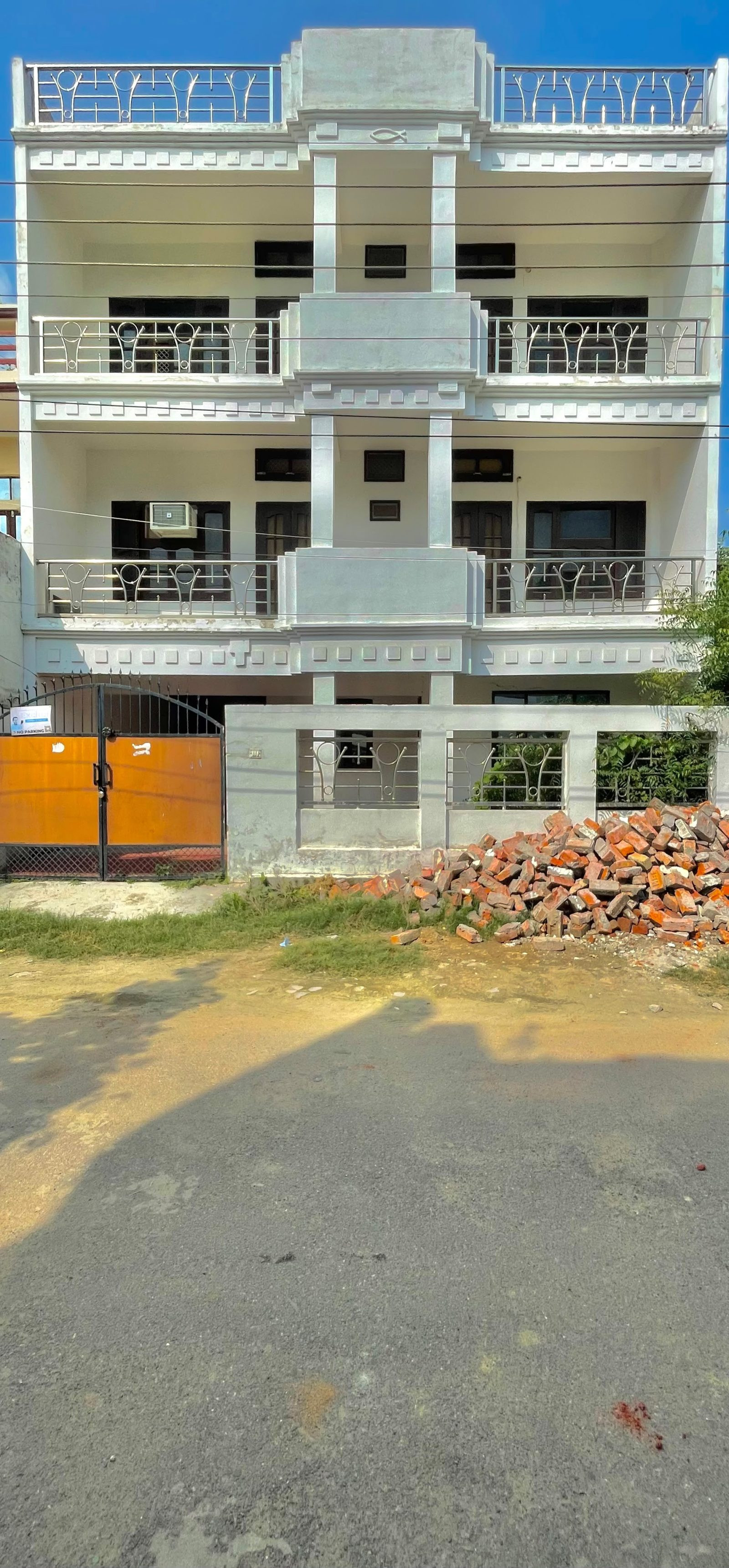 Independent House in Vrindavan Yojna, Lucknow — hero photo