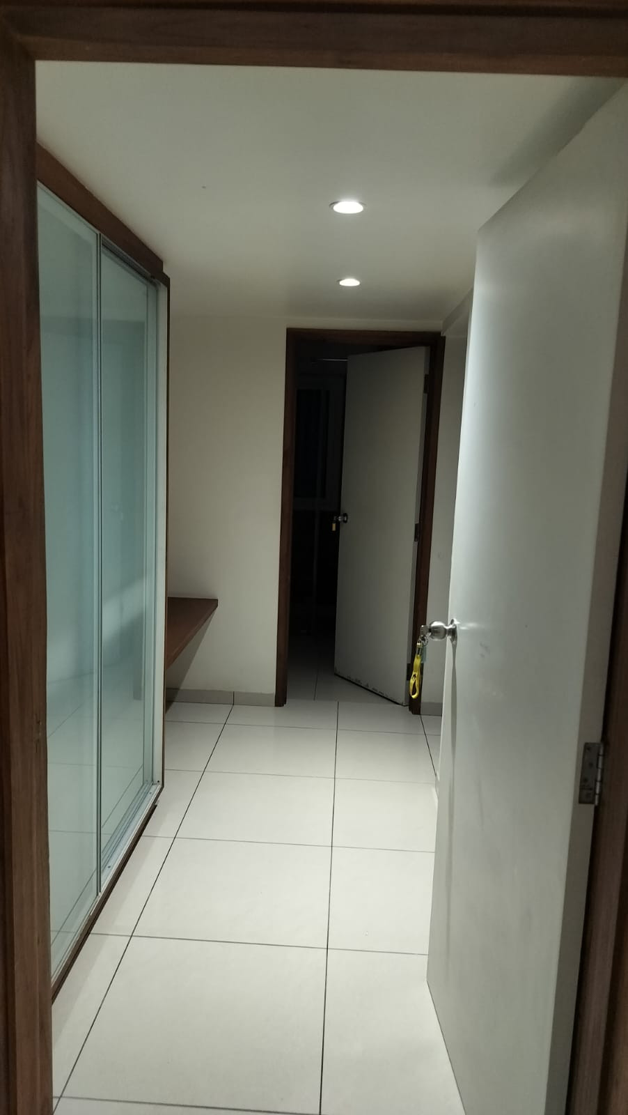 4 BHK Apartment in Ahmedabad — photo 4