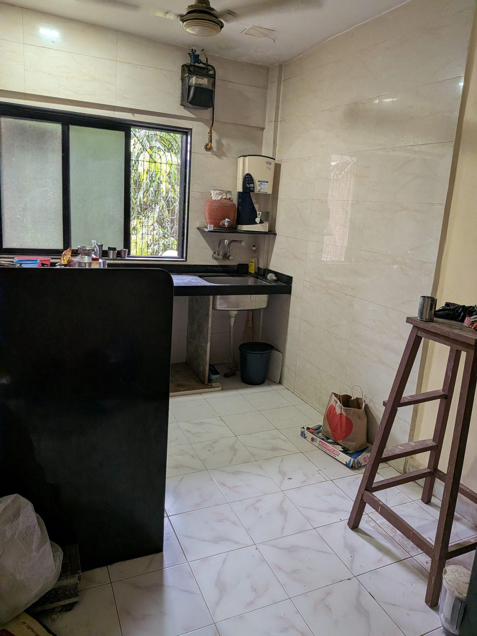 1 BHK Apartment for rent in Borivali West, Mumbai