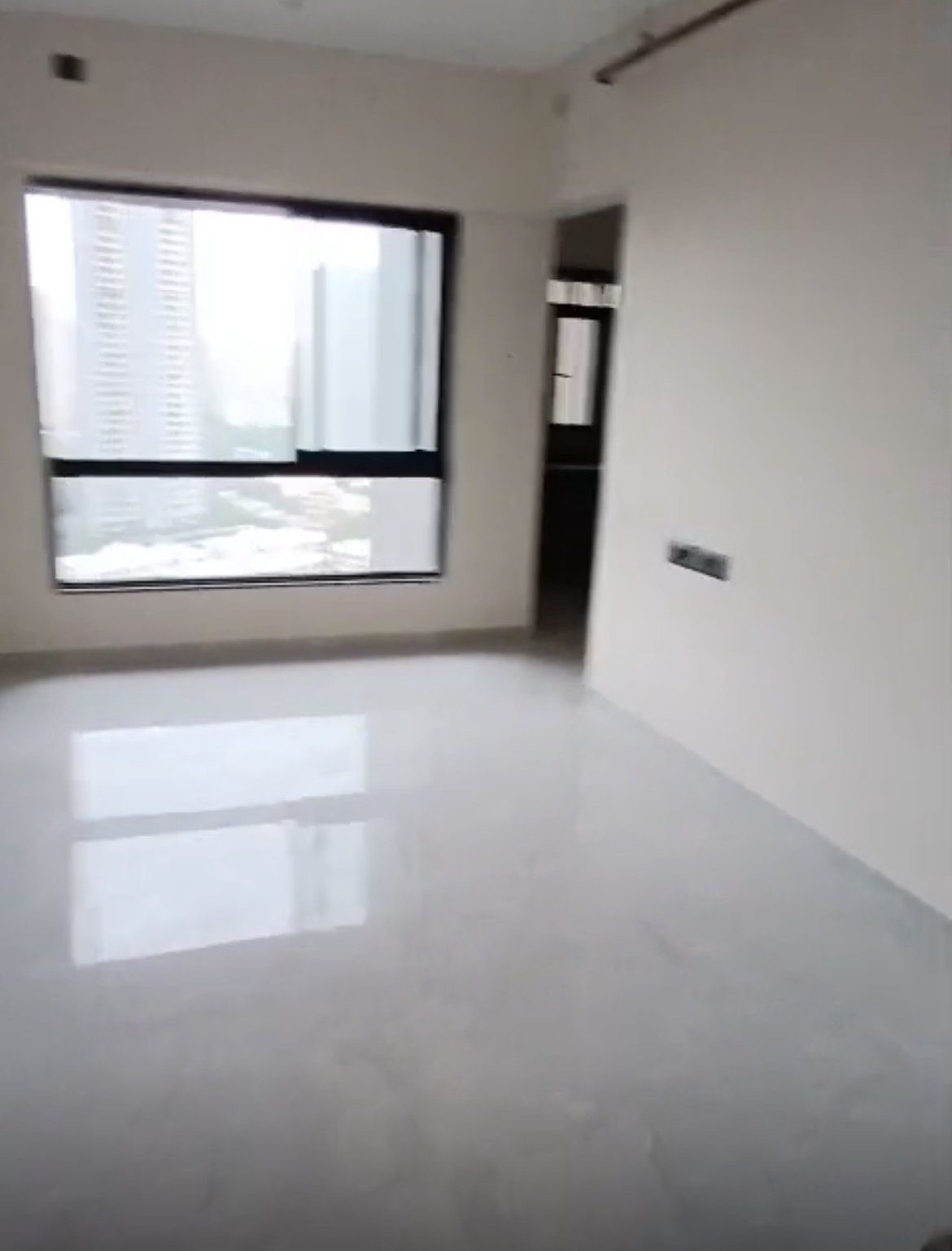 1 BHK Apartment for sale in Oshiwara, Mumbai