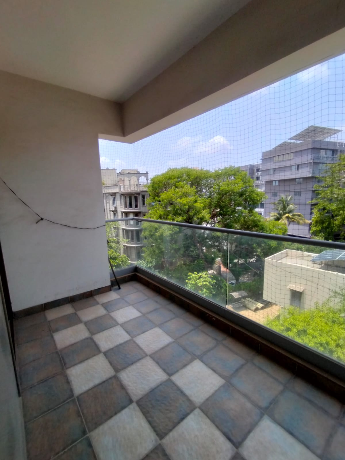 4 BHK Apartment in Ambawadi, Ahmedabad — photo 2