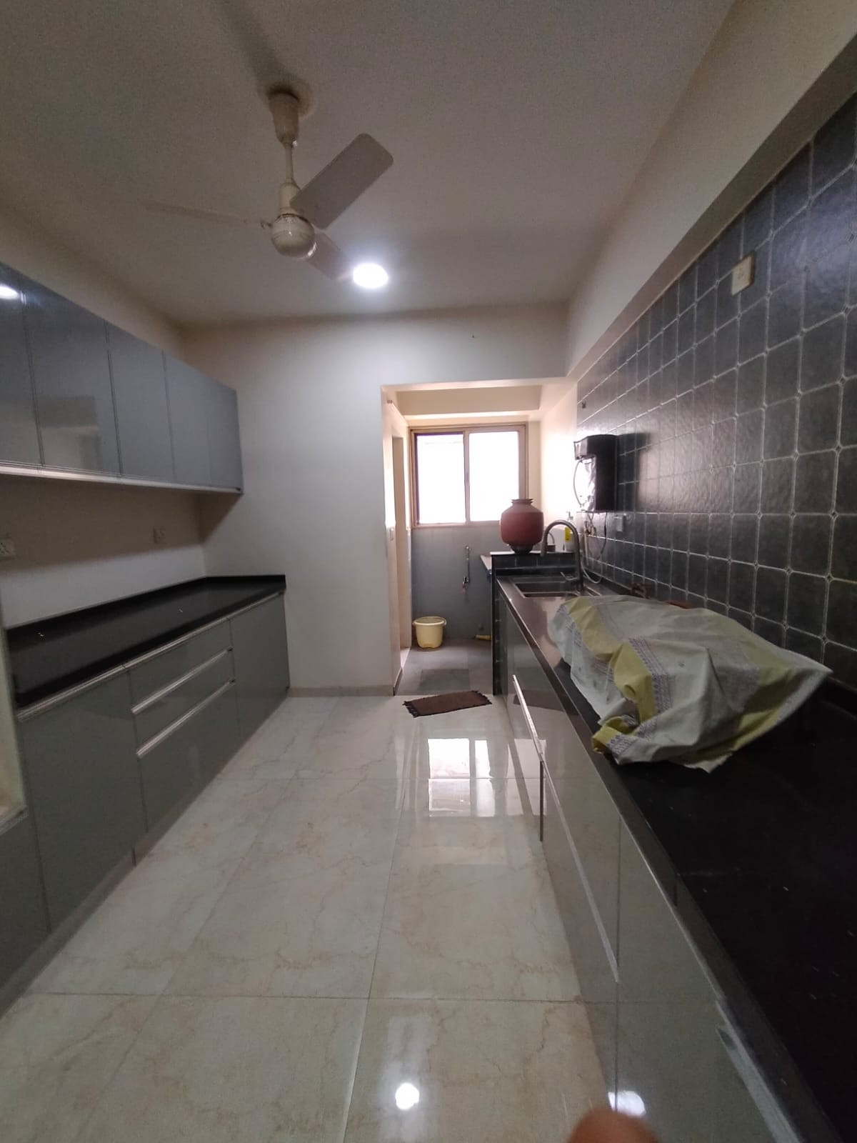 4 BHK Apartment in Ambawadi, Ahmedabad — photo 8