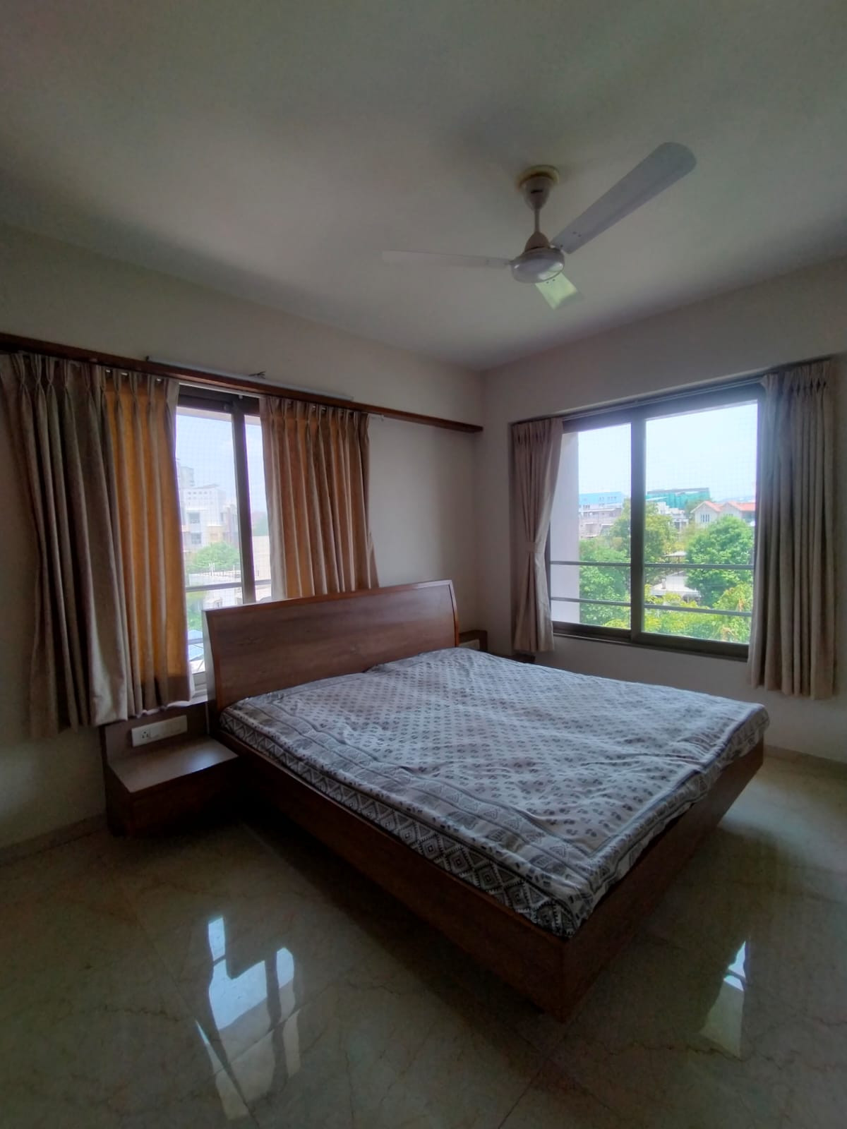 4 BHK Apartment in Ambawadi, Ahmedabad — photo 3