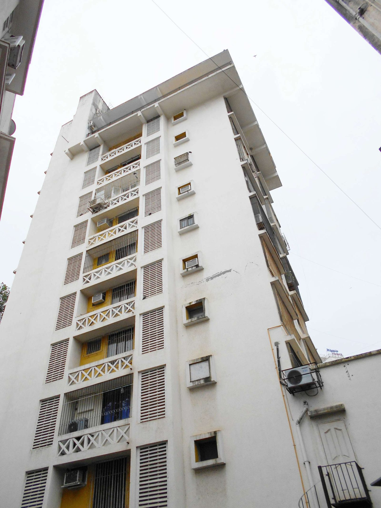 3 BHK Apartment for sale in Dadar West, Mumbai
