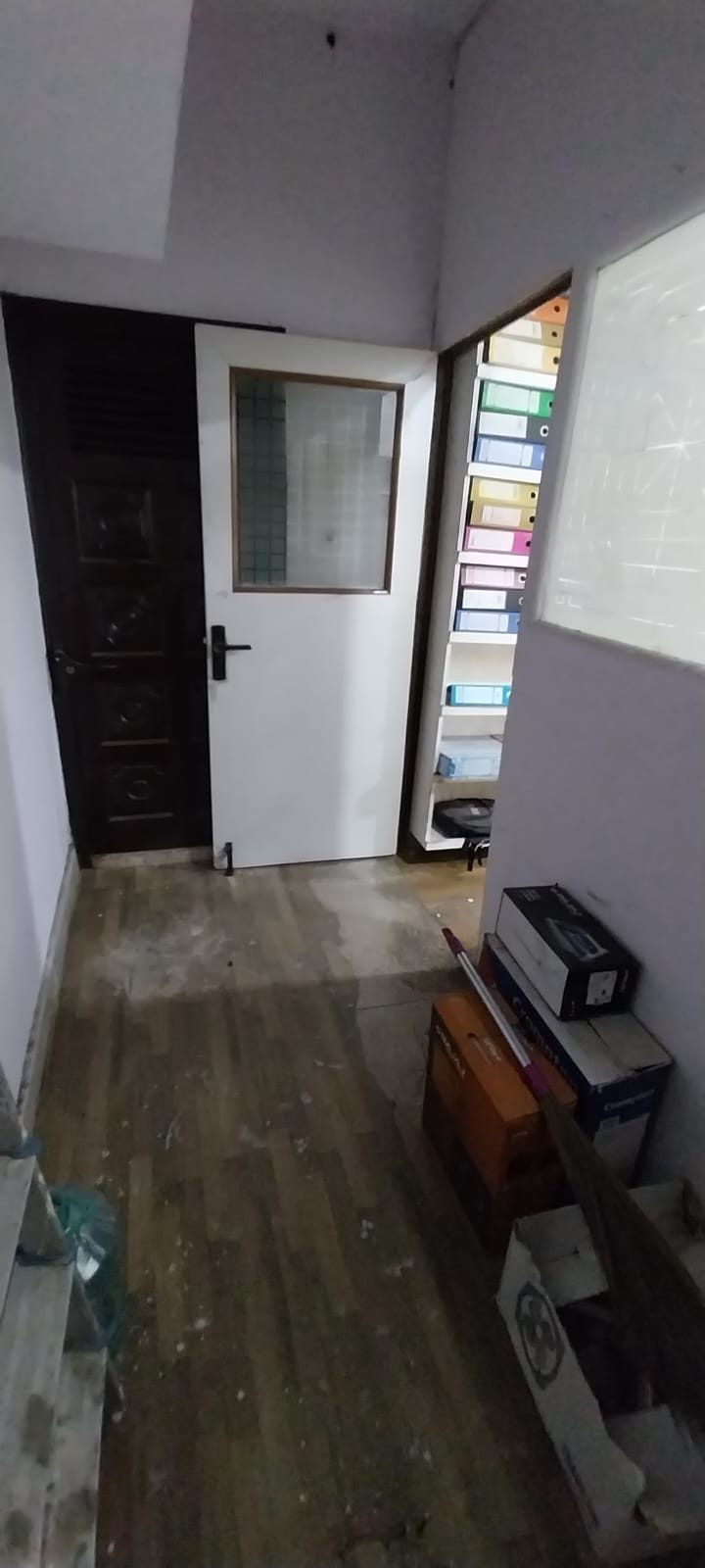Office for rent in Shahdara, Delhi