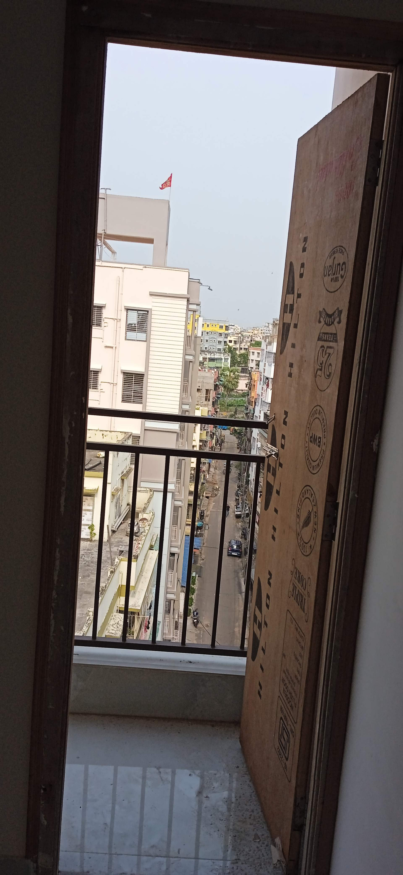 Specious New 5 BHK Flat On Jessore Road Bangur.