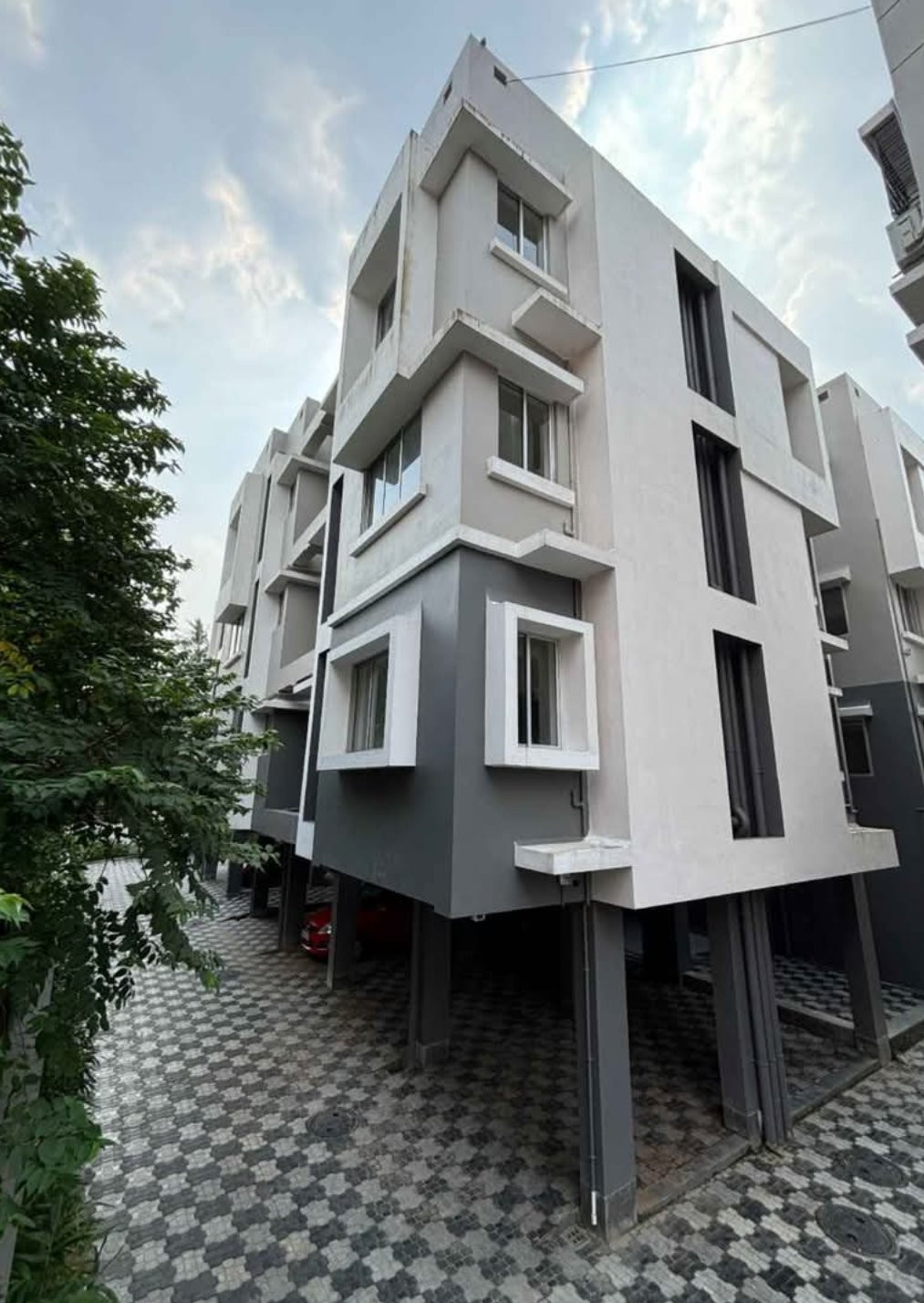 2 BHK Apartment in Kolkata — photo 3