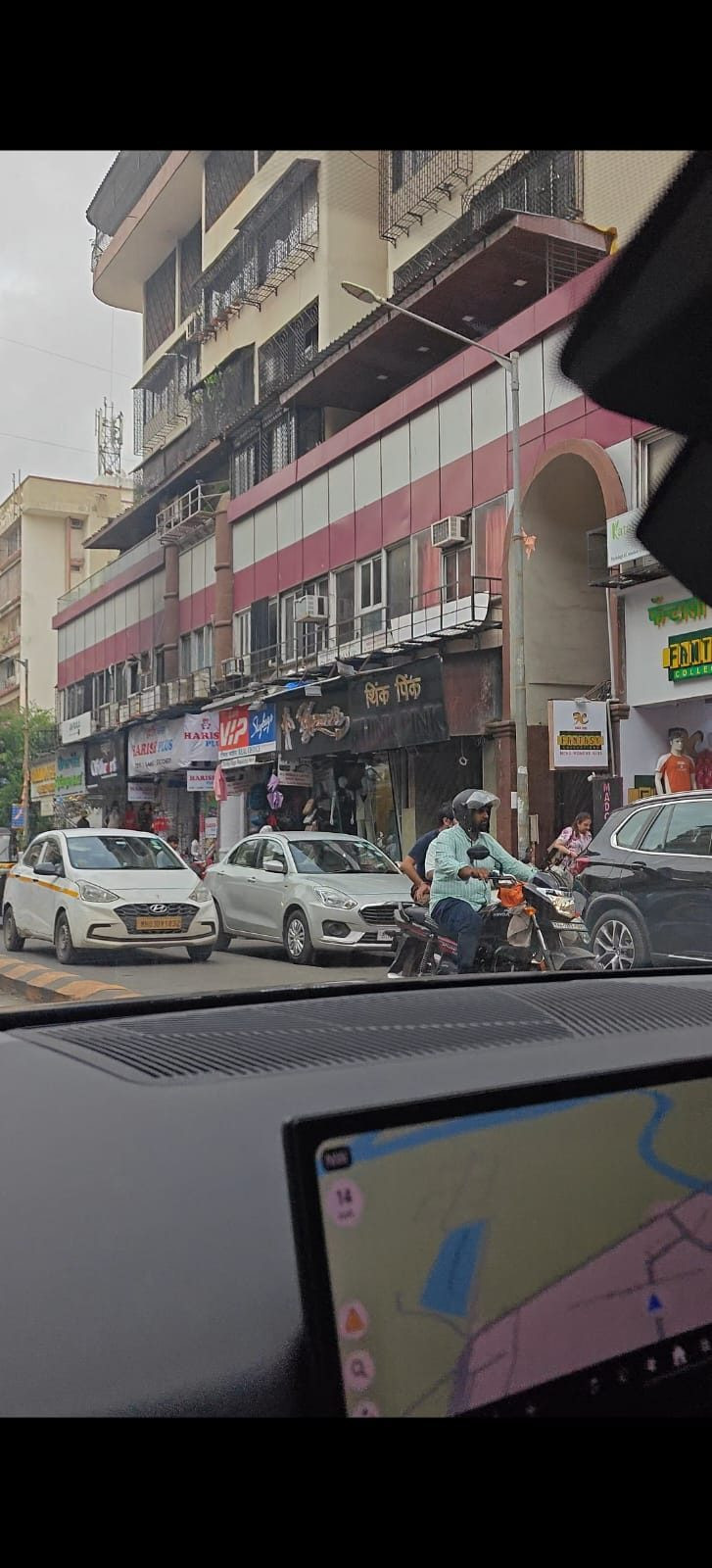 Shop / Retail for rent in Andheri West, Mumbai
