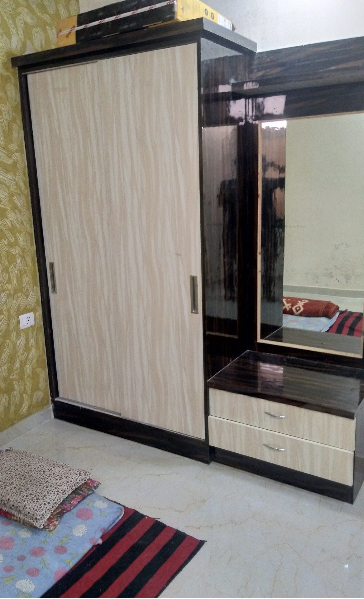 2 BHK Apartment for sale in Sector 44, Noida