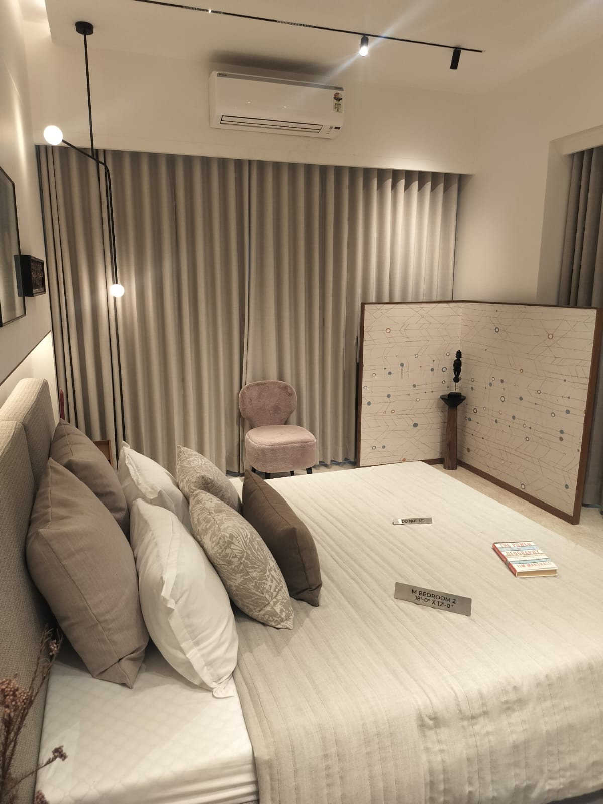 4 BHK Apartment in Ahmedabad — photo 10