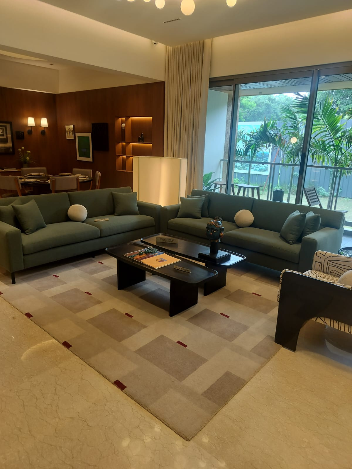 4 BHK Apartment in Ahmedabad — photo 2