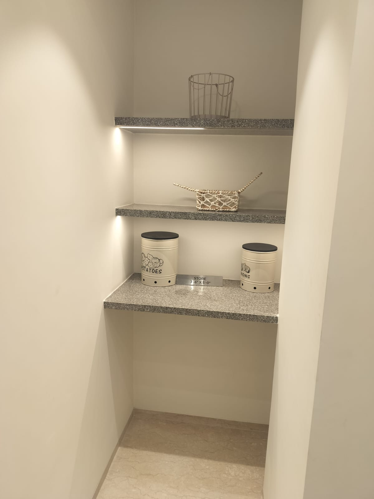 4 BHK Apartment in Ahmedabad — photo 8