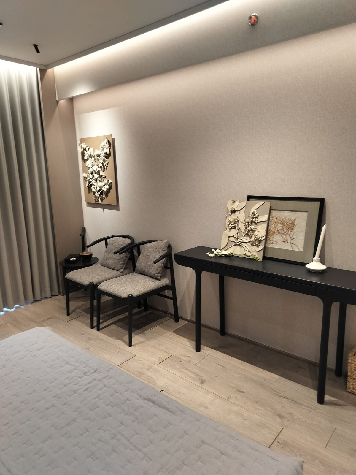 4 BHK Apartment in Ahmedabad — photo 2