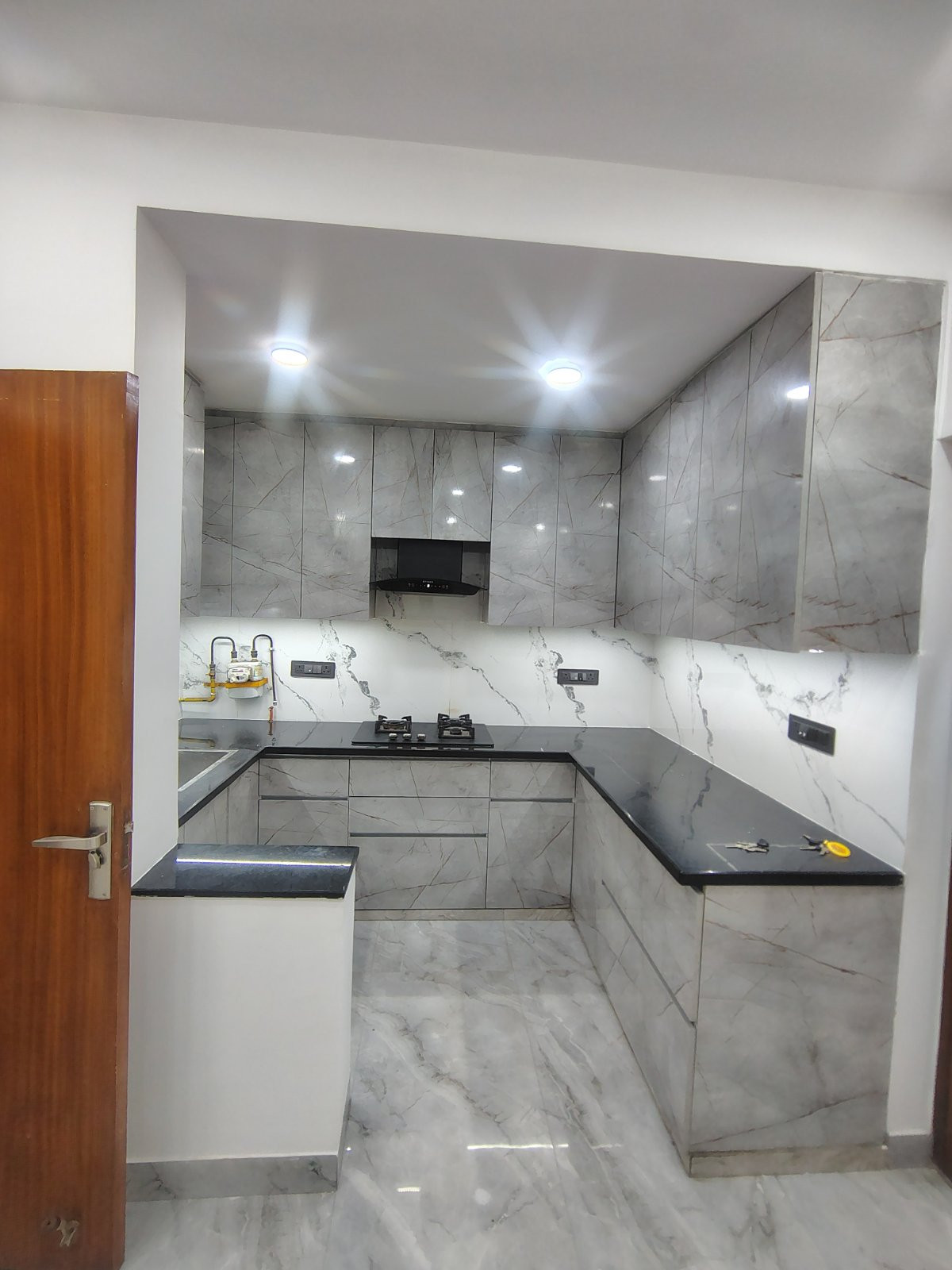 2 BHK Apartment in Dwarka, Delhi — photo 4