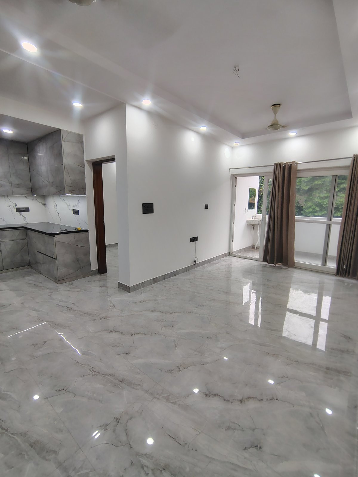 2 BHK Apartment in Dwarka, Delhi — photo 9