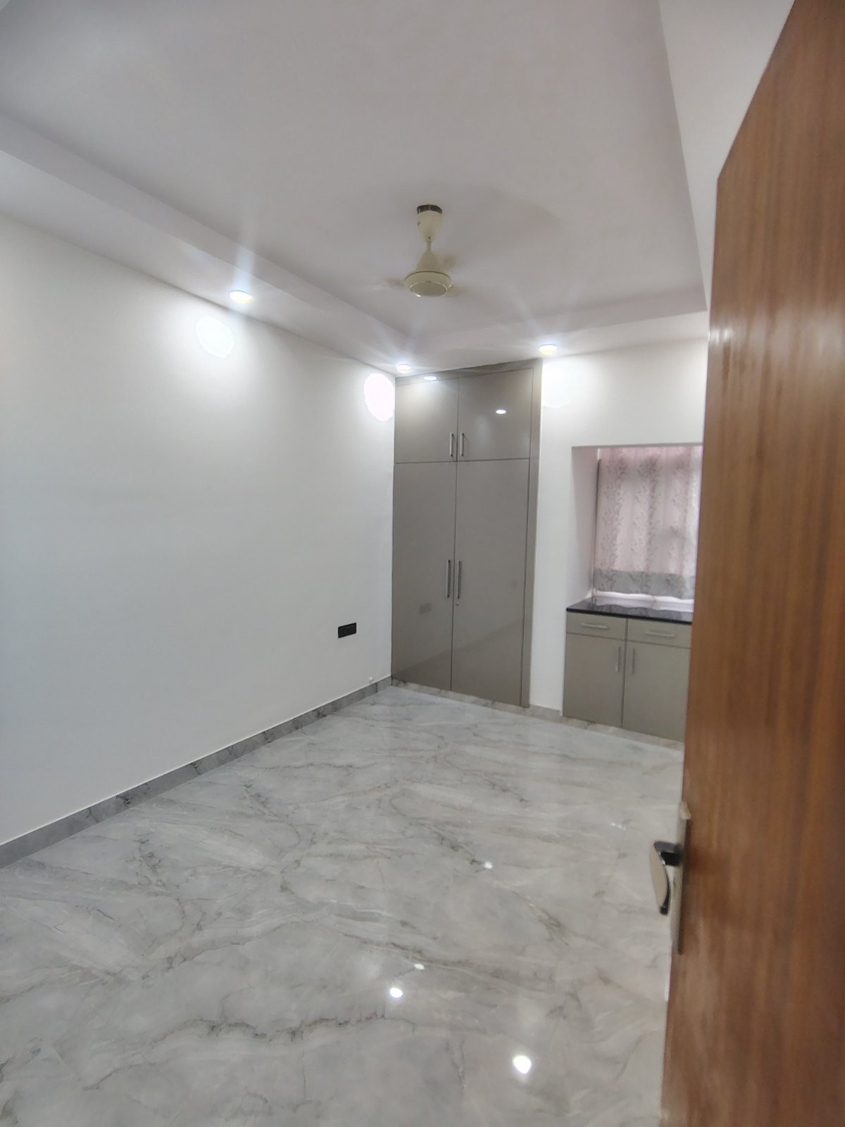 2 BHK Apartment in Dwarka, Delhi — photo 5