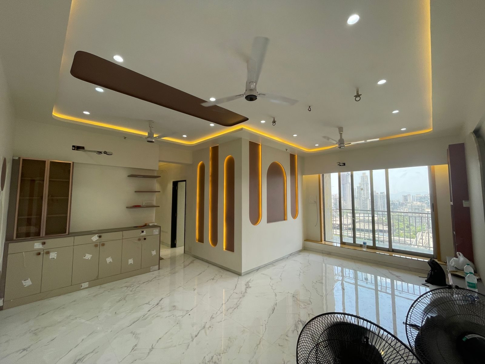 2 BHK Apartment for rent in Mulund West, Mumbai