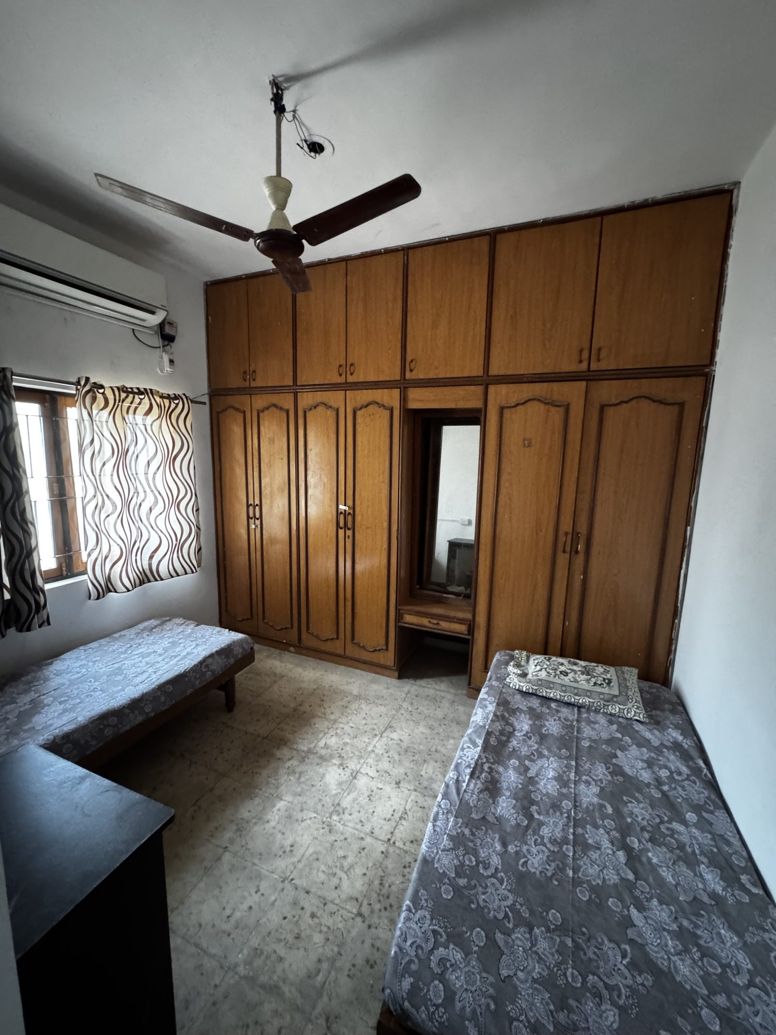 PG for rent in Motera, Ahmedabad