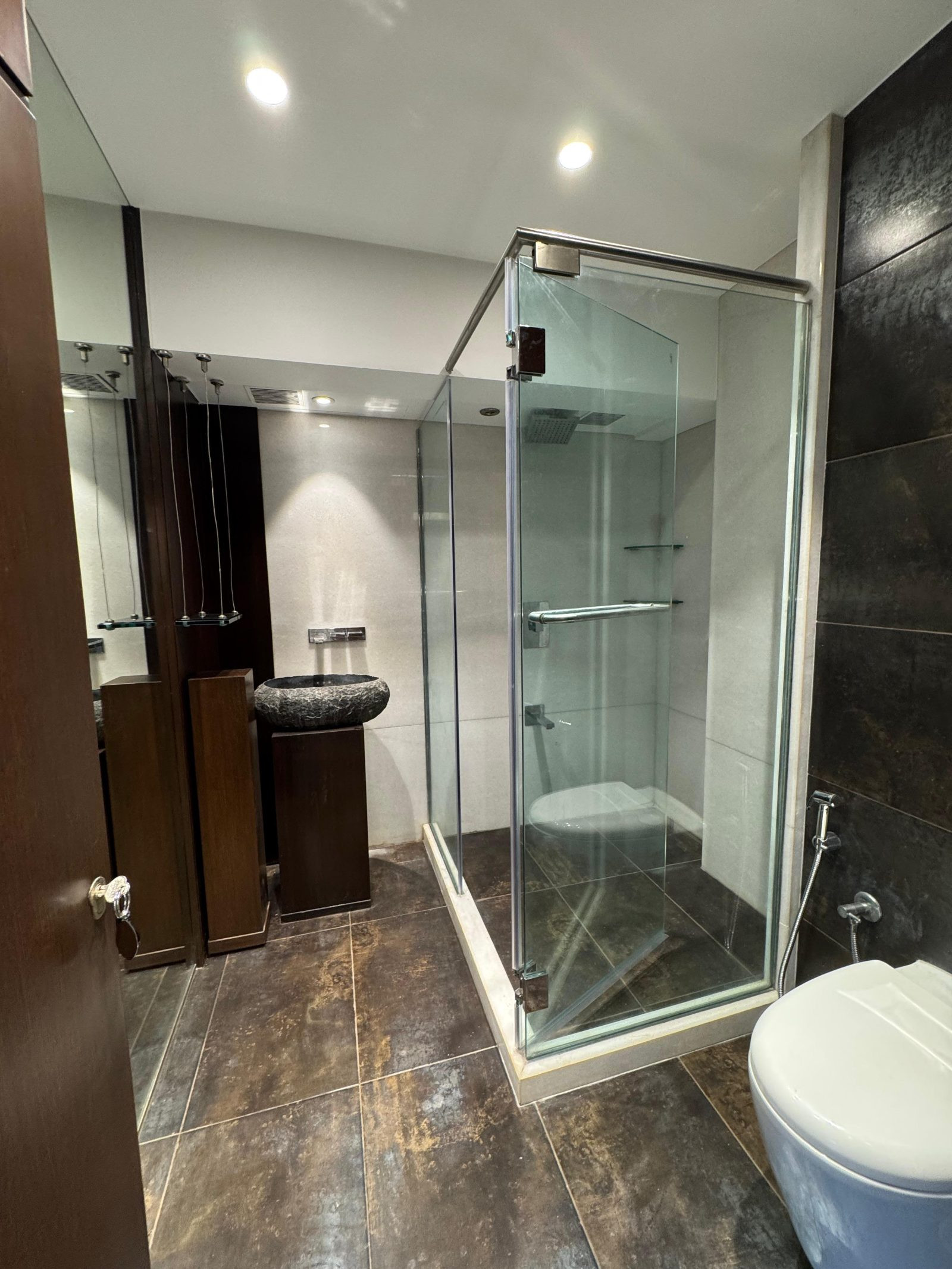 2 BHK Apartment for rent in Bandra West, Mumbai