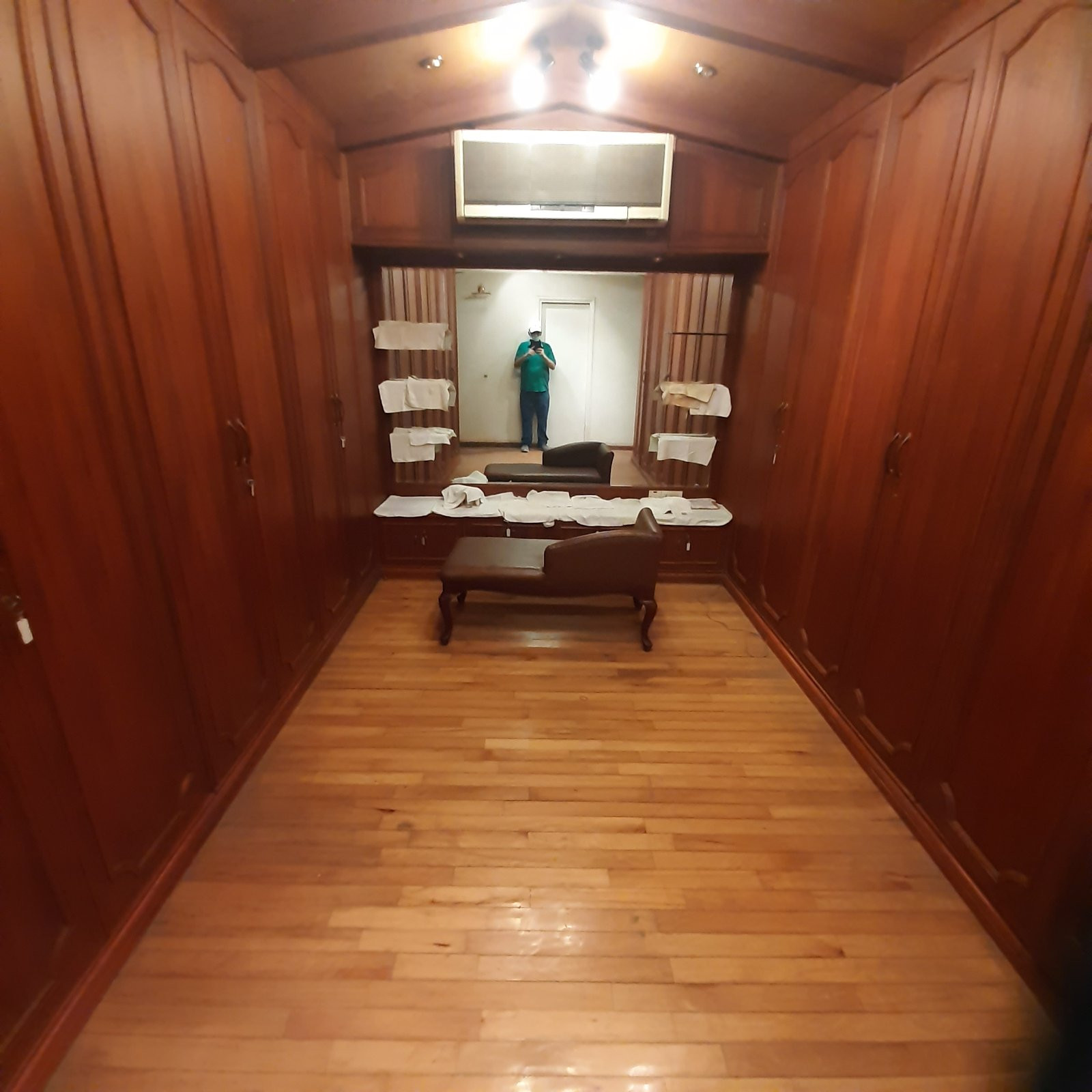 4 BHK Apartment in Pune — photo 3